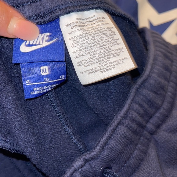 Men navy blue Nike shorts - Picture 3 of 3